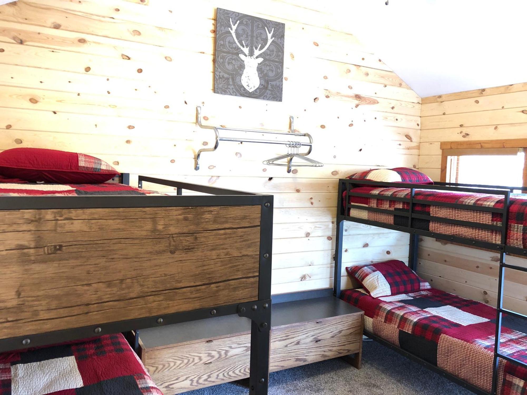 Rockerville Lodge & Cabins Кистон Экстерьер фото